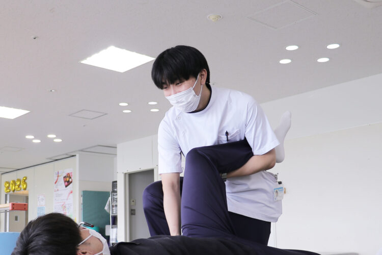 若手職員を紹介！～理学療法士編～